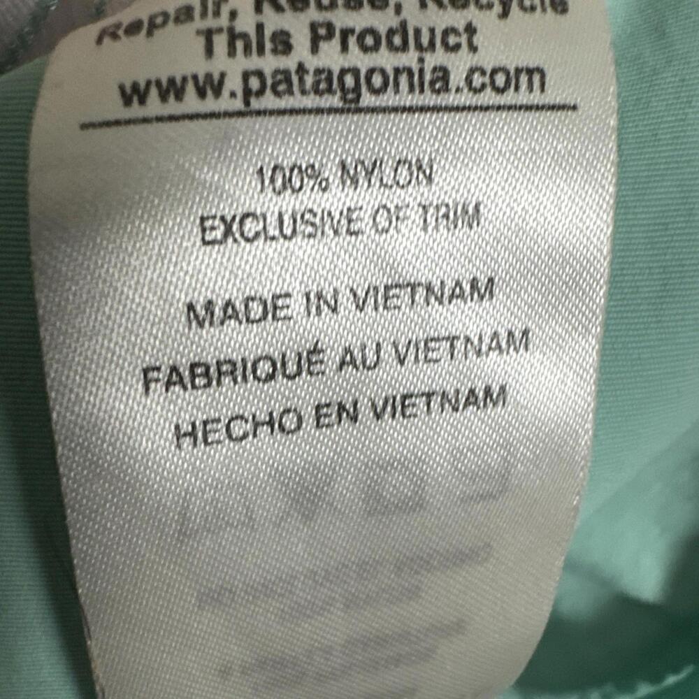 Patagonia Women's Size 2XS XXS Solid Green Nylon 4" Baggies Shorts - Picture 5 of 9